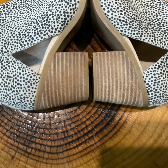 TOMS Women's Lea Cheetah Cut-Outs Zippered Casual Ankle Boots Women’s Si… - Picture 6 of 13